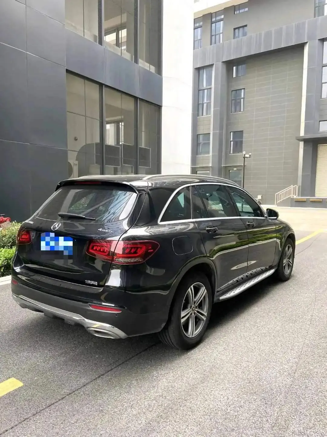 Mercedes Benz GLC 2021 model GLC 260 L 4MATIC Dynamic Edition 4