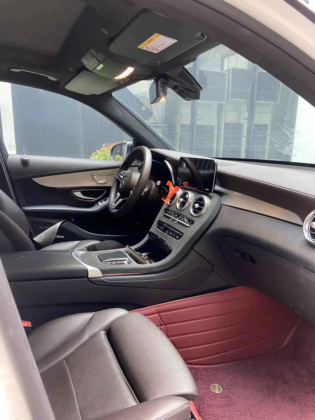 Mercedes Benz GLC 2021 model GLC 260 L 4MATIC Dynamic Edition 6