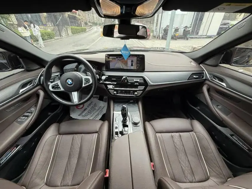 BMW 5 Series 2021 530Li Exclusive M Sports Suit 5