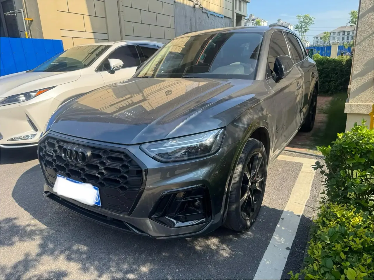Open image lightbox: Audi Q5L 2022 40T RS kit burning speed type