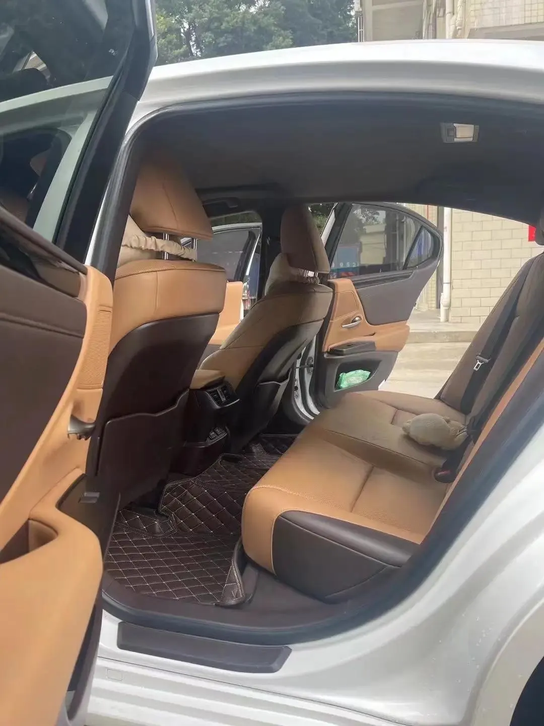 Lexus ES 2020 200 Deluxe Edition 5
