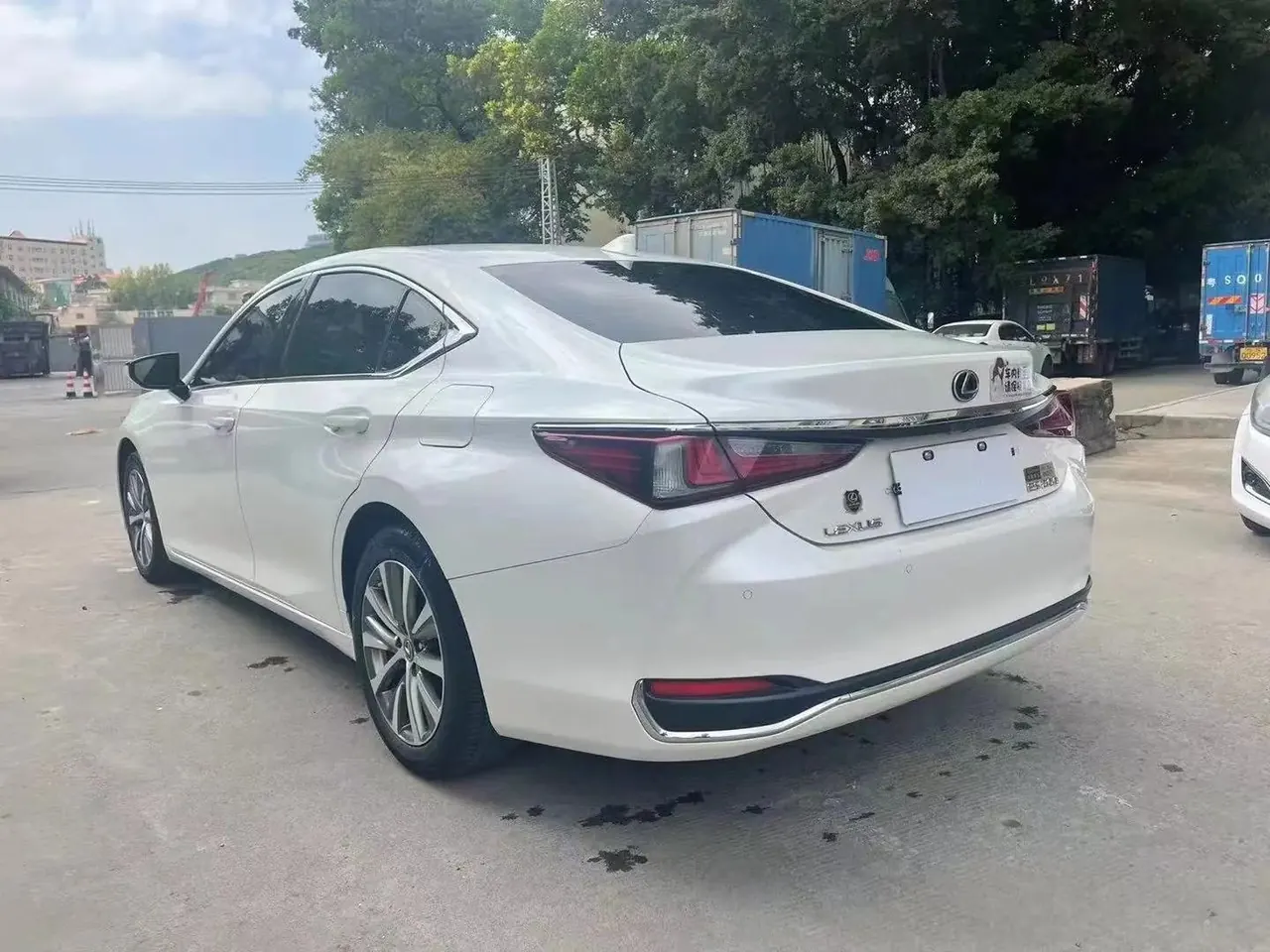 Lexus ES 2020 200 Deluxe Edition 6