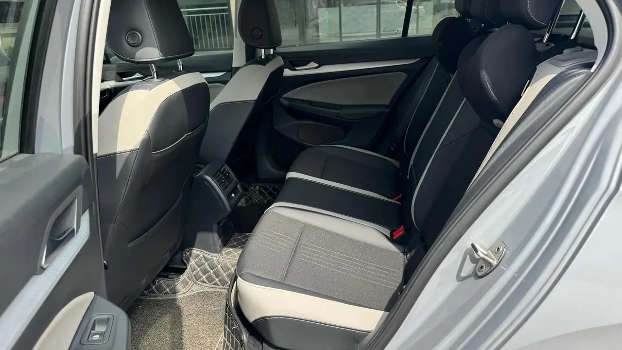 Golf 2021 280TSI DSG Pro 5