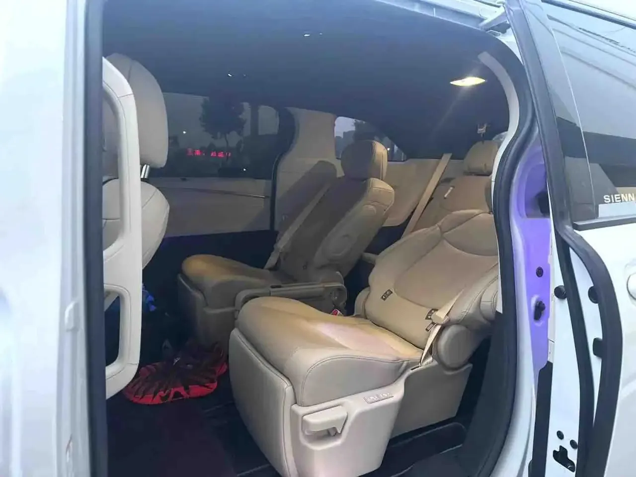Toyota 2023 Sienna 2.5 CVT Prestige Automatic 2