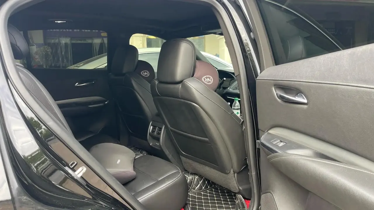 Cadillac XT4 2020 28T Two-Drive Luxury Model 5