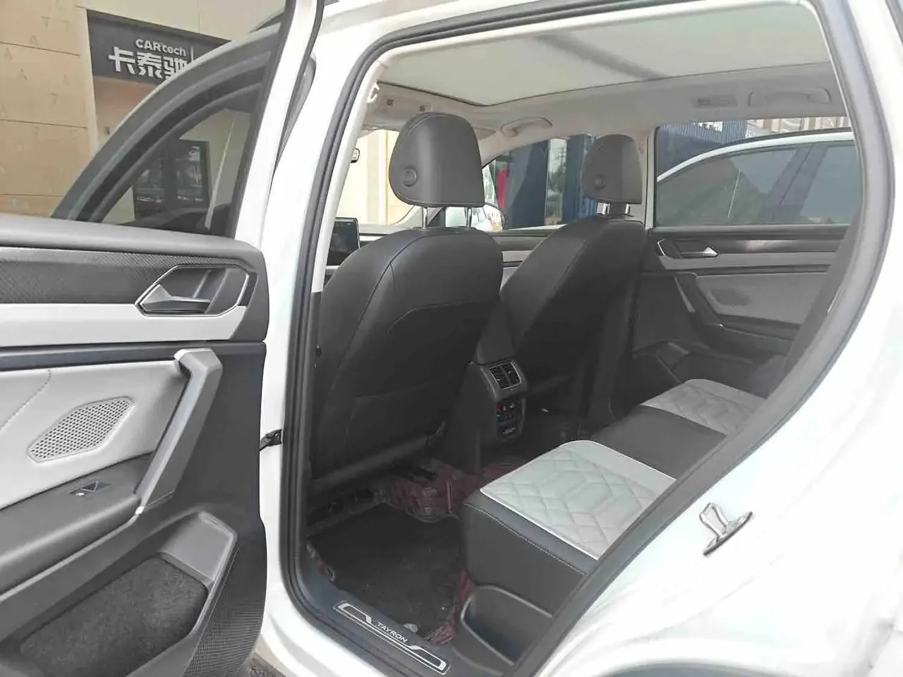 Volkswagen 2024 Tharu 2.0TSI 330TSI Front-Wheel Drive Luxury Plus Enhanced Edition Automatic 4