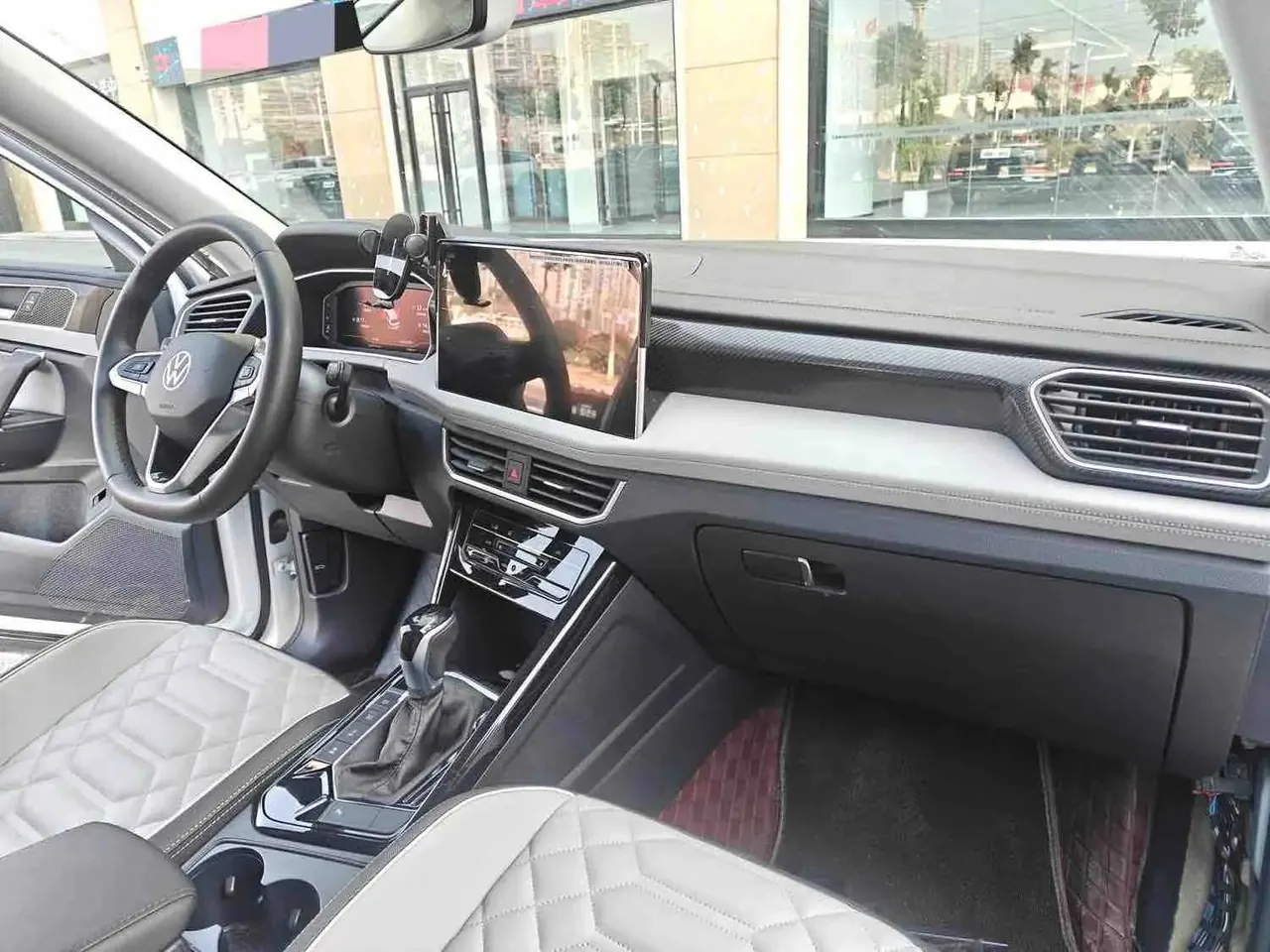 Volkswagen 2024 Tharu 2.0TSI 330TSI Front-Wheel Drive Luxury Plus Enhanced Edition Automatic 6