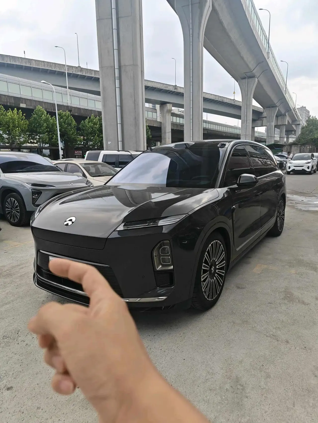 Open image lightbox: NIO 2026 ES8 6‑Seater Executive Luxury Edition Automatic Transmission