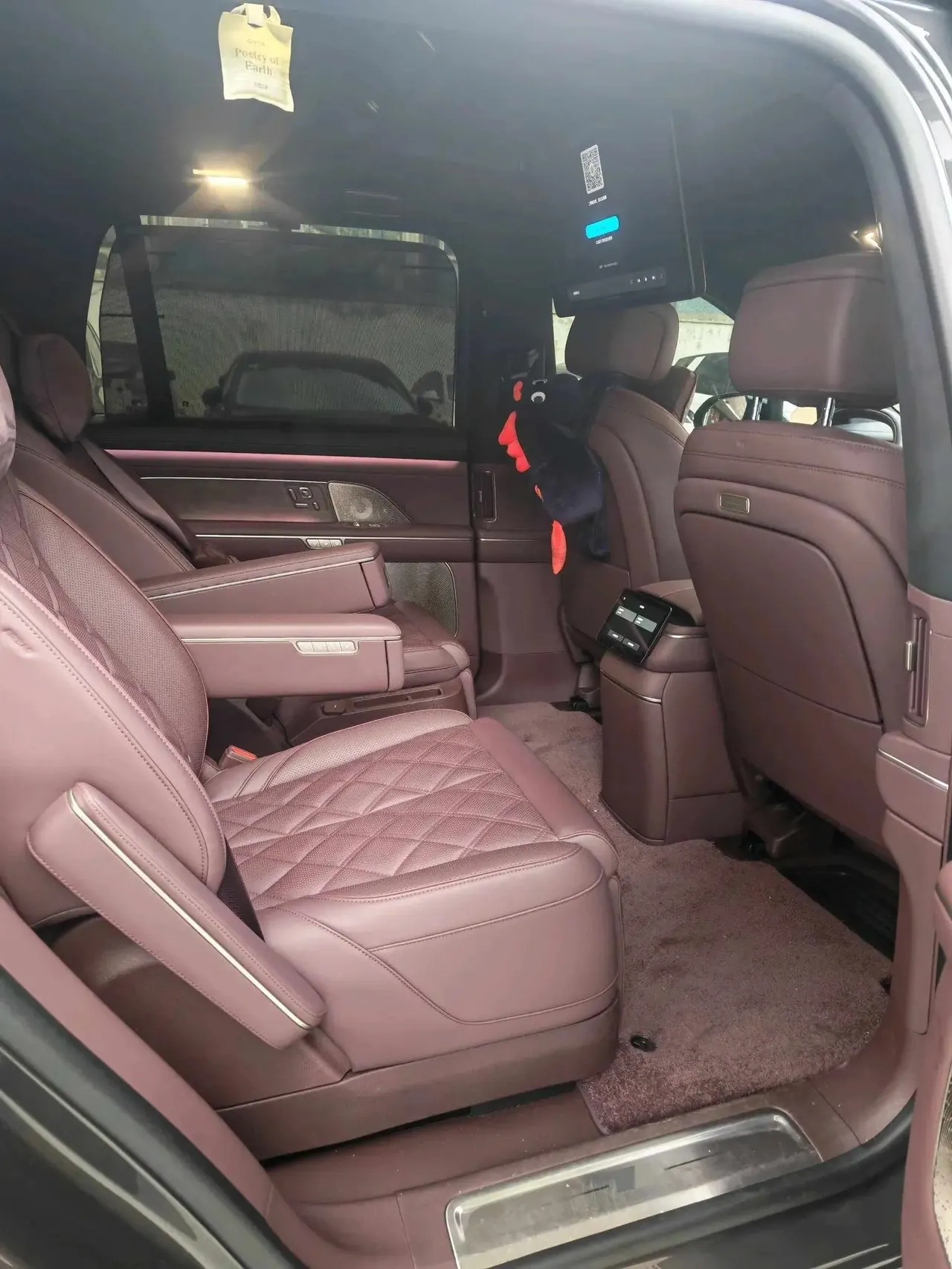 NIO 2026 ES8 6‑Seater Executive Luxury Edition Automatic Transmission 5
