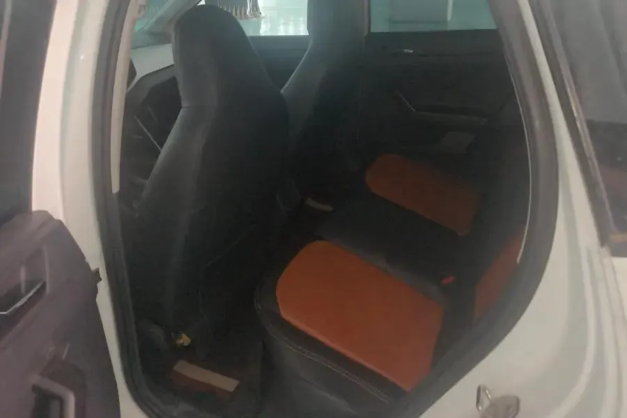 Polo 2019 Plus 1.5L Automatic Panoramic Music Edition 6