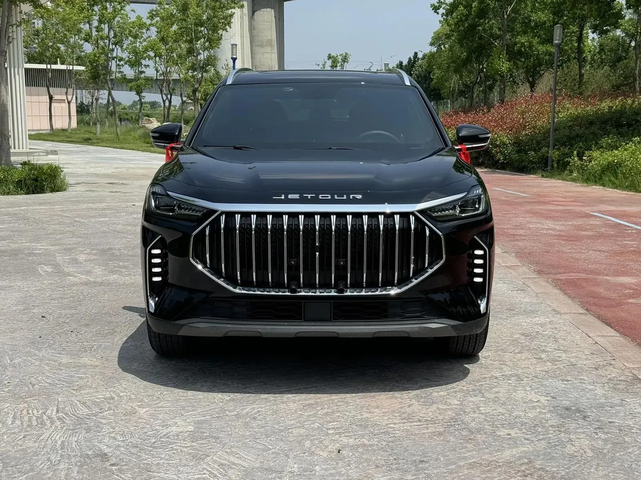 Jetour 2025 X70 PLUS 1.5T Elite Edition 7-seat Automatic Gear 2