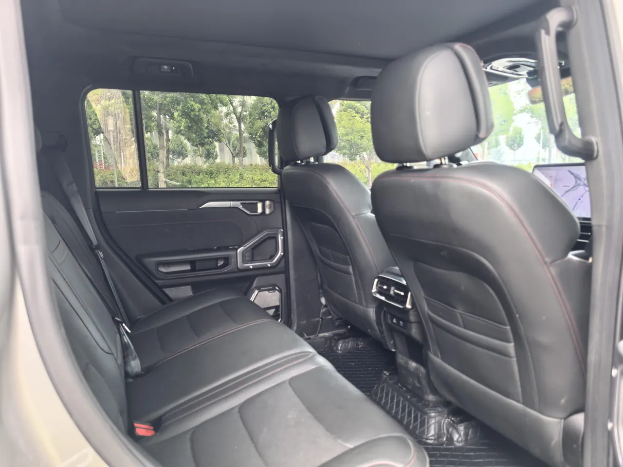 Jetour Traveler 2023 2.0T Four-Wheel-Drive Pro Edition 4