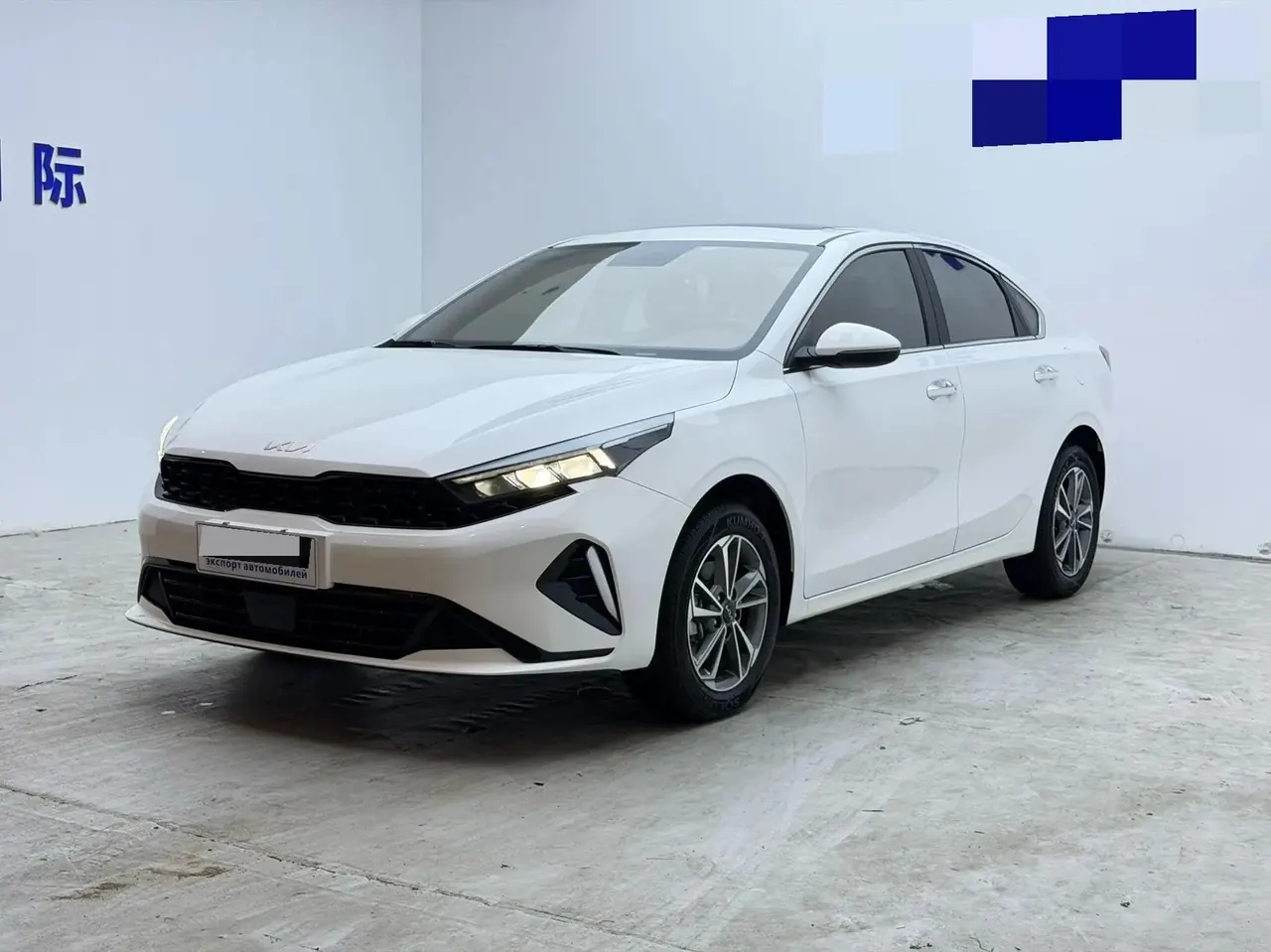 打开图片灯箱：Kia K3 2023 1.5L CVT Deluxe Edition