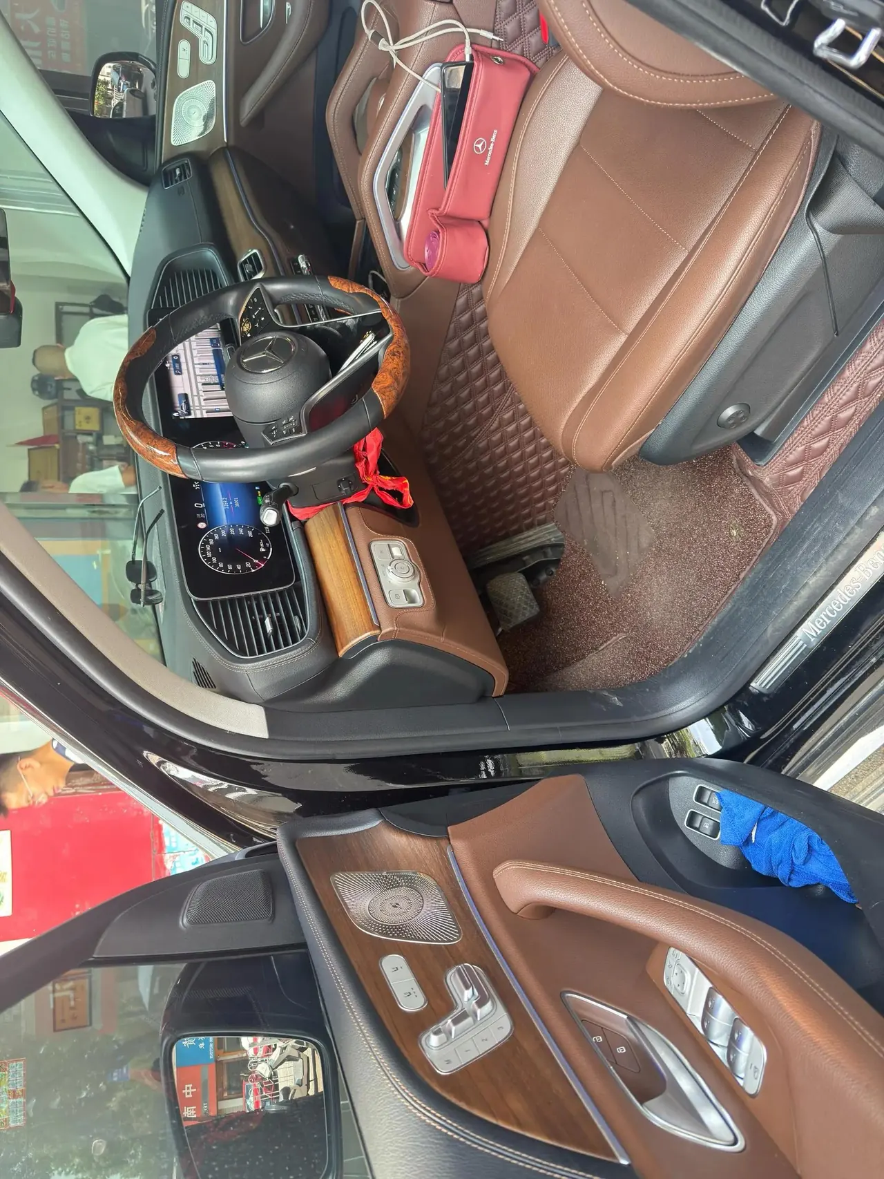 奔驰 GLE 新能源(进口) 2023款 GLE 350 e 4MATIC 2.0T 自动挡 2