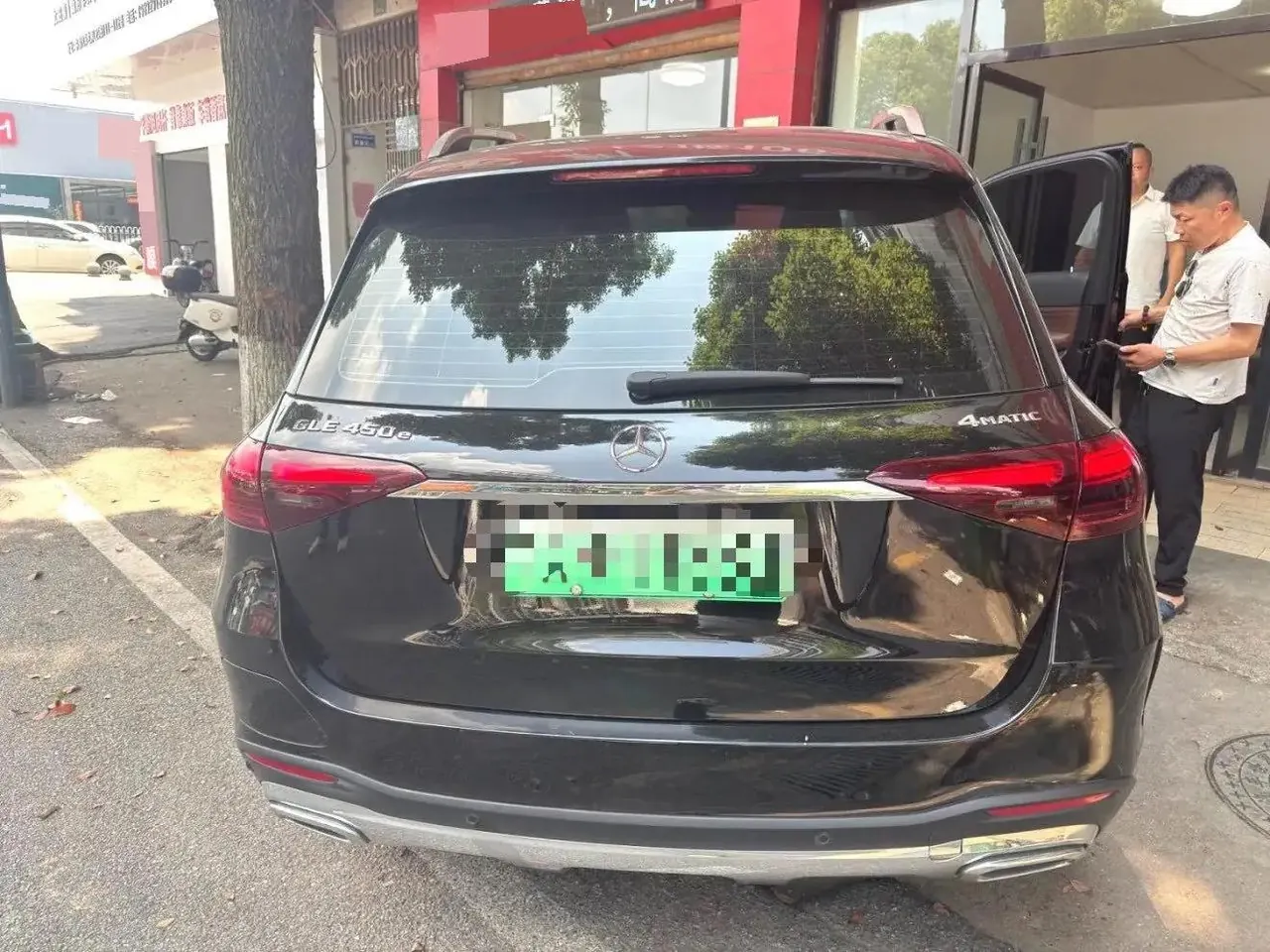奔驰 GLE 新能源(进口) 2023款 GLE 350 e 4MATIC 2.0T 自动挡 4