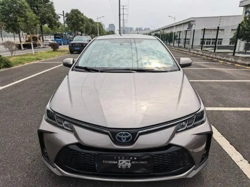 Toyota 2023 Corolla Dual Engine 1.8 CVT Smart Electric Hybrid Elite Edition Automatic 2