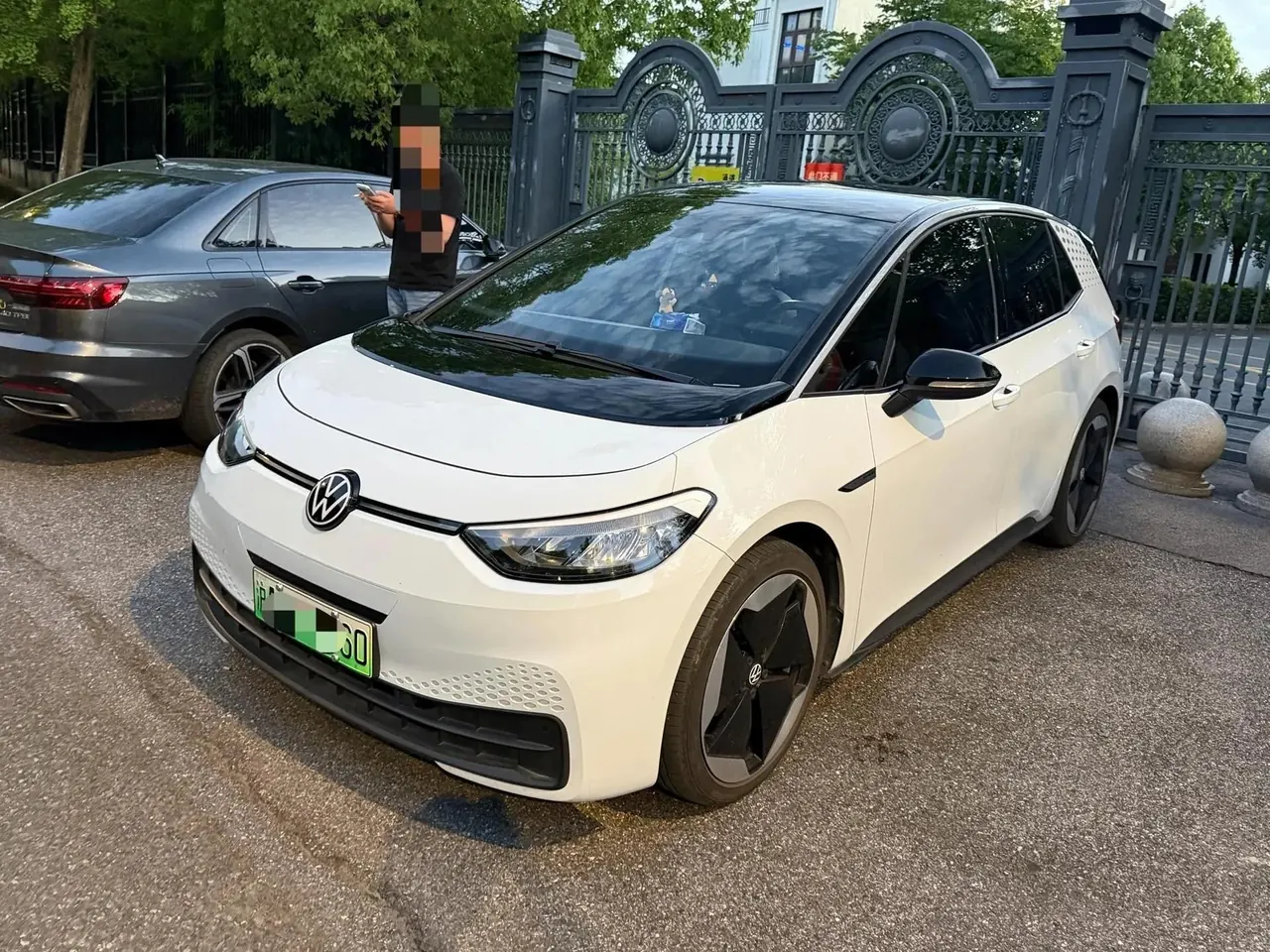Open image lightbox: Volkswagen 2023 ID. 3 Upgraded Pure Smart Edition Automatic Gear