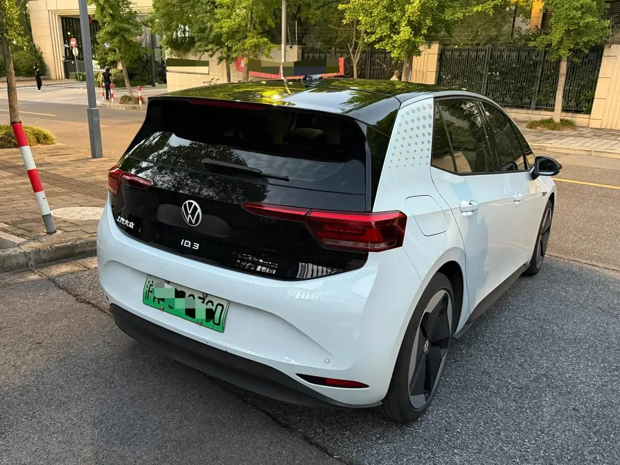 Volkswagen 2023 ID. 3 Upgraded Pure Smart Edition Automatic Gear 3