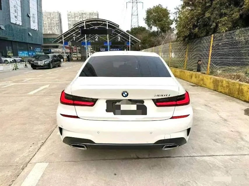 BMW 3 Series 2022 Modified 320Li M Sports Suit 2