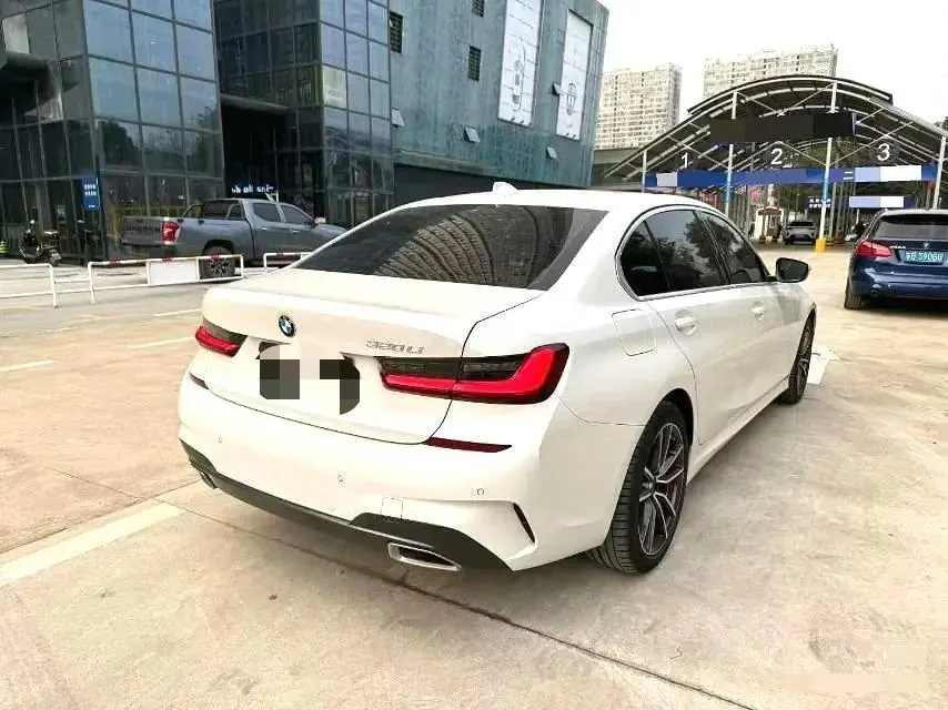 BMW 3 Series 2022 Modified 320Li M Sports Suit 3