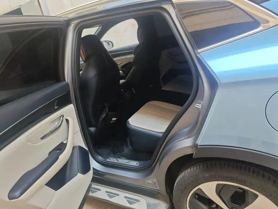 2021 BYD Song PLUS DM-i 110km Flagship Model 6