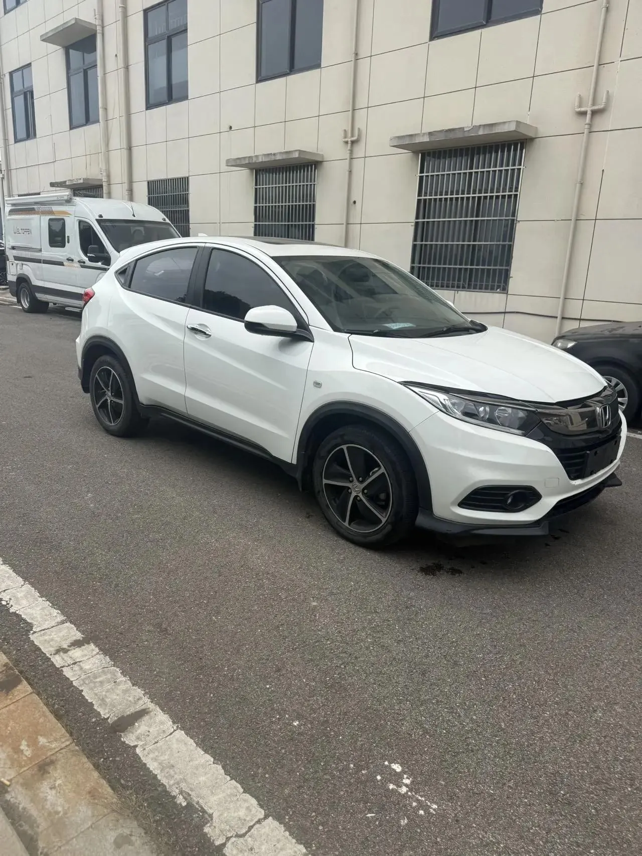 Vezel 2022 1.5L CVT Elite Smart Edition 3