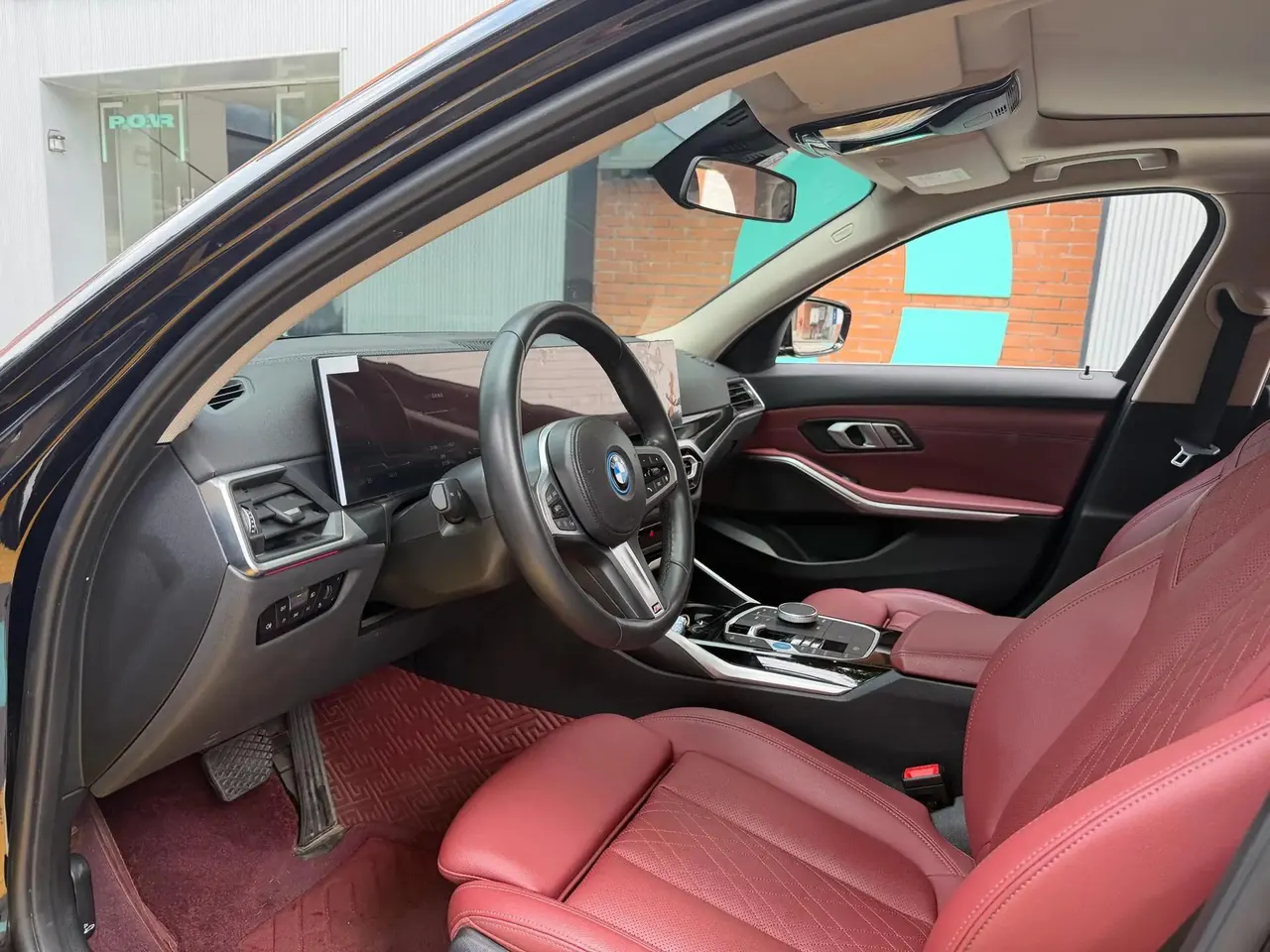 BMW i3 2022 model eDrive 35 L 4