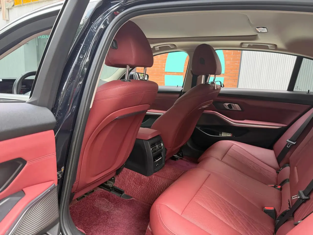 BMW i3 2022 model eDrive 35 L 5