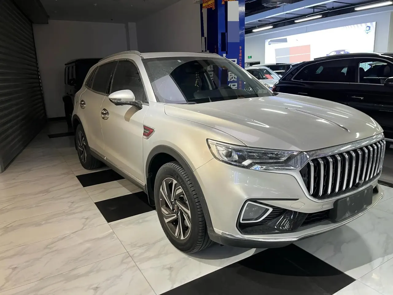 HongQi HS5 2022 to 2.0T Zhilian Flag Edition 3