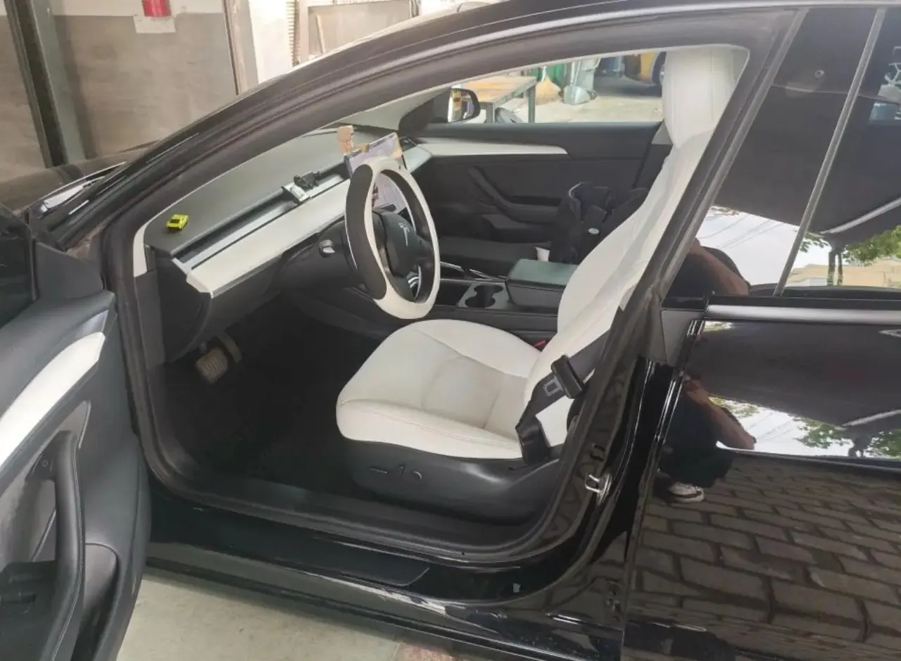 2021 Model 3 Standard Range Rear-Wheel Drive Upgrade Version 3