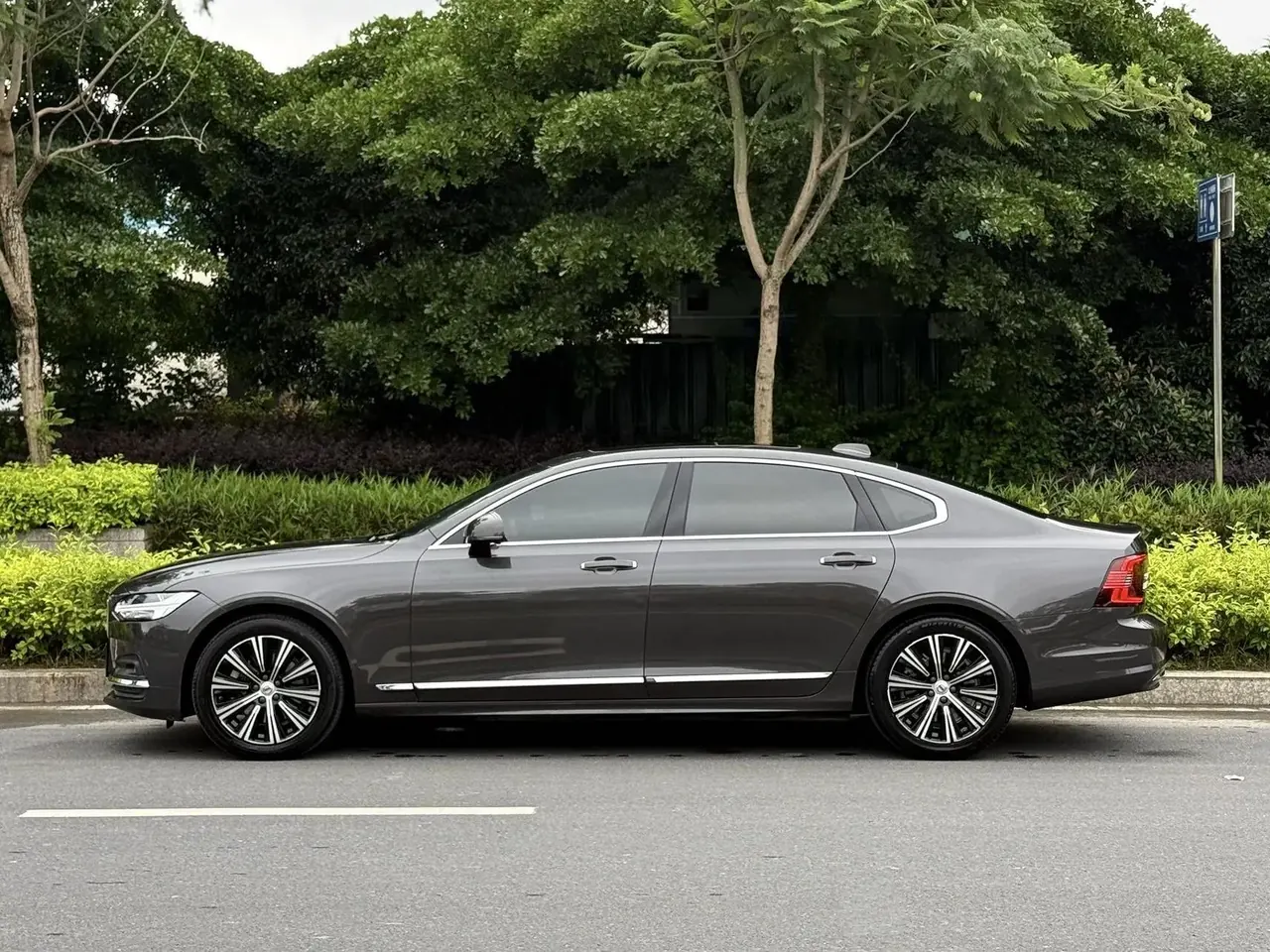 Volvo S90 2021 B5 Zhiyi Deluxe Edition 3