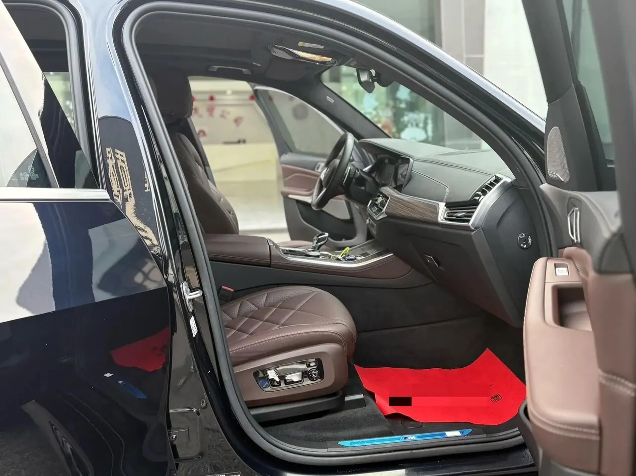 BMW X5 2022 model change xDrive 40Li M sports package 6