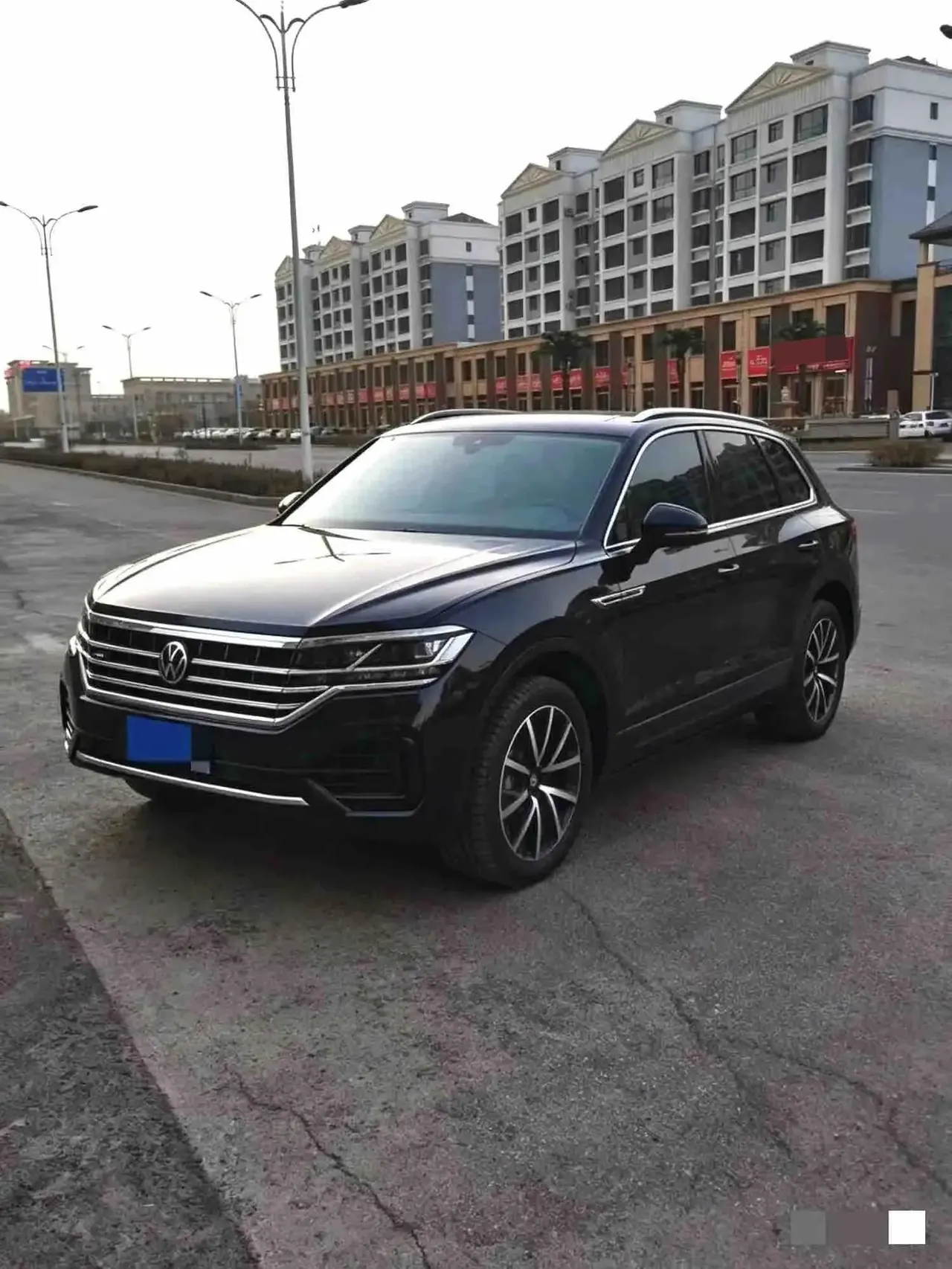 Open image lightbox: Touareg 2021 3.0TSI Sharp Edition Classic Sports Kit
