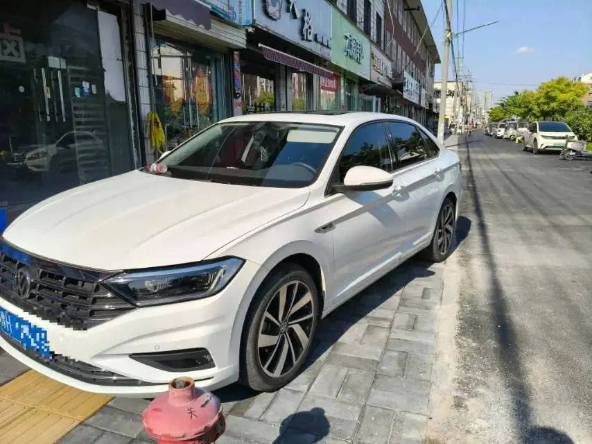 Open image lightbox: Lavida 2022 280TSI DSG Premium Edition