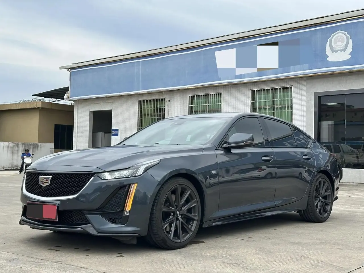 Open image lightbox: Cadillac CT5 2020 28T Platinum Sports Edition