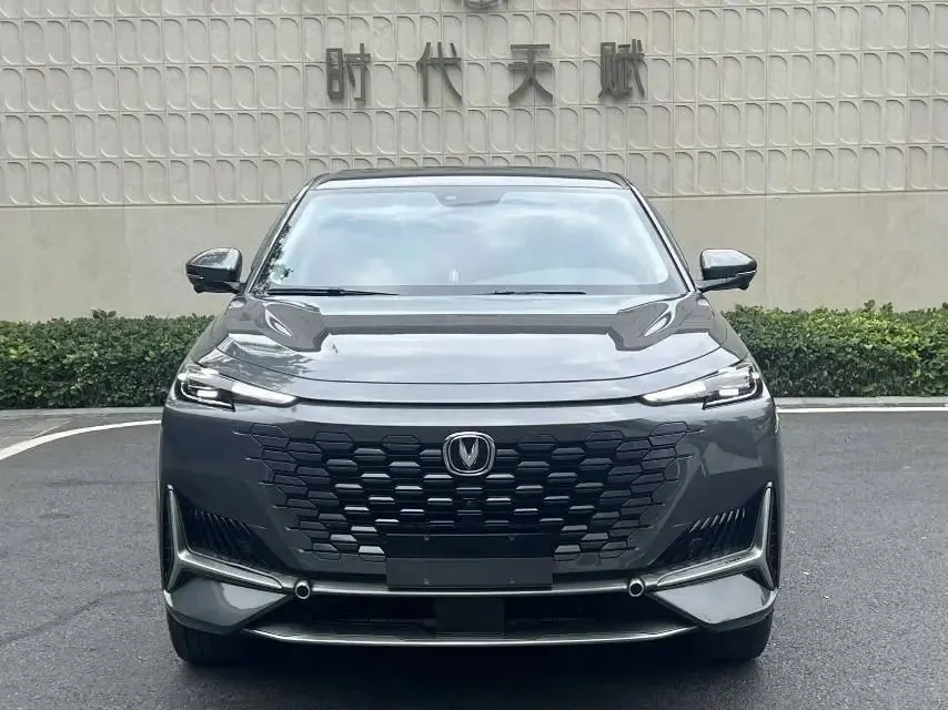 ChangAn UNI-K 2021 2.0T All-Wheel Drive Premium Model 3