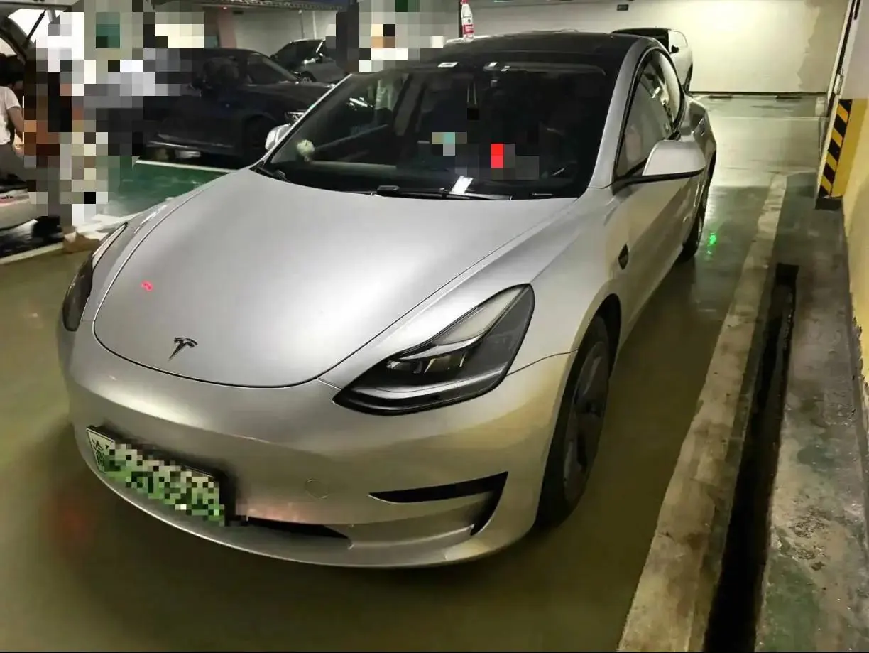 Open image lightbox: Model 3 2022 rear-wheel drive version
