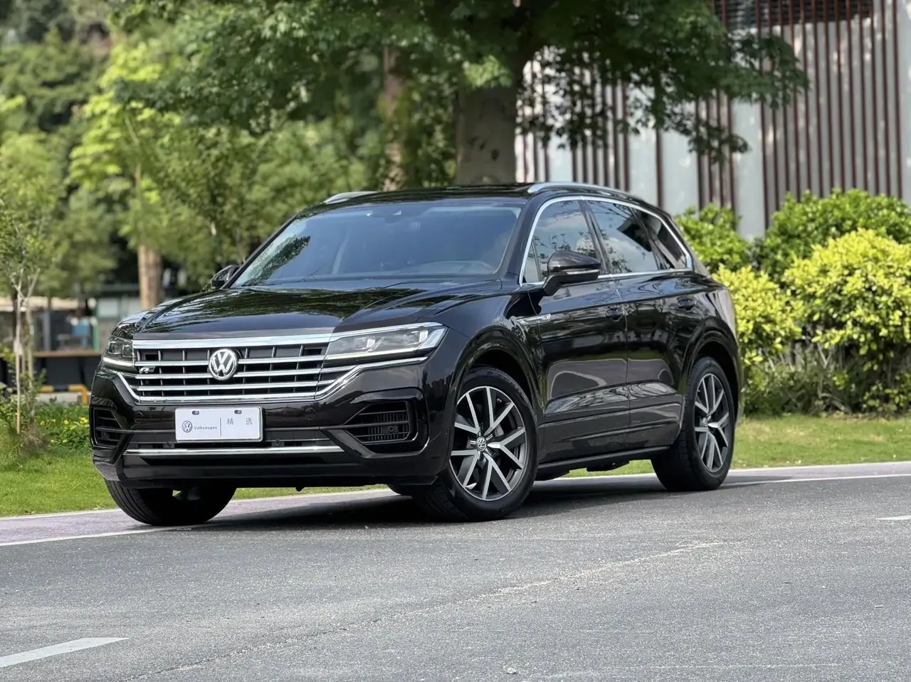 Open image lightbox: Touareg 2019, 3.0TSI Rui Feng Edition, China V compliant