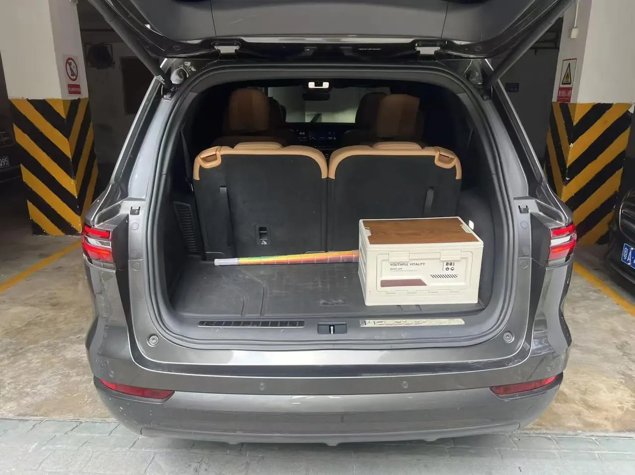 Li ONE 2021 Range-Extended 6-Seater Version 2