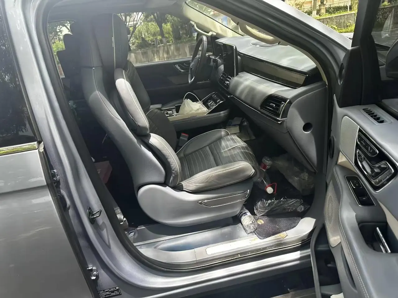 Navigator 2020 3.5T Prestige Edition 3