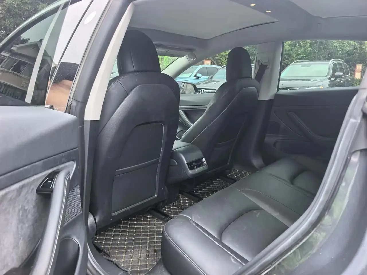 2020 Model 3 Refreshed Standard Range Rear-Wheel Drive Upgrade Version 4