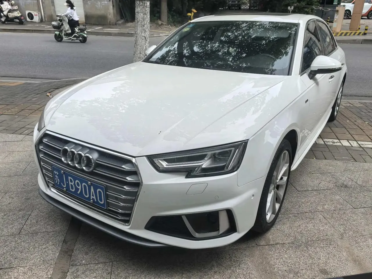 Open image lightbox: Audi A4L 2019 40 TFSI Fashion VI