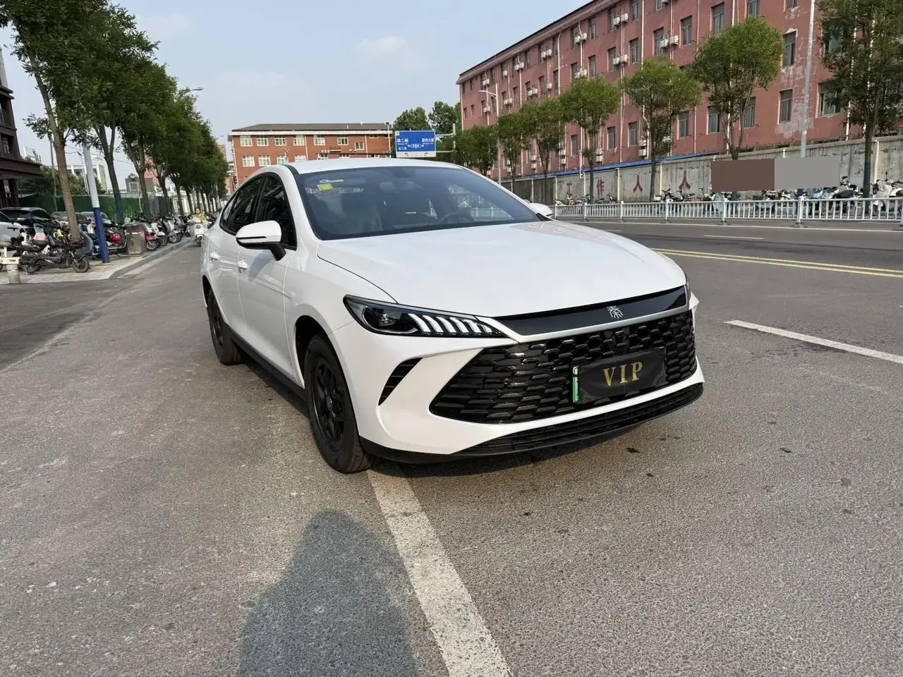 BYD 2026 Qin PLUS DM-i 1.5 stepless 128KM aggressive automatic gear 3