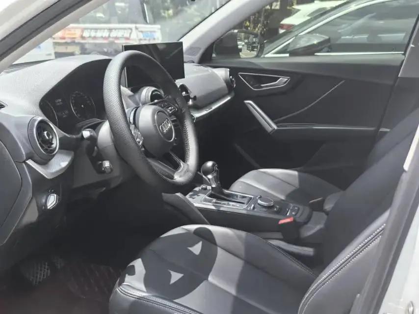 Audi Q2L 2021 35 TFSI Enterprising Dynamic 2