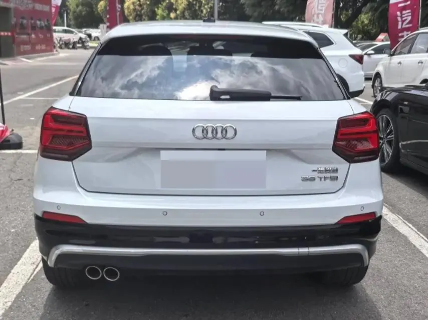 Audi Q2L 2021 35 TFSI Enterprising Dynamic 6