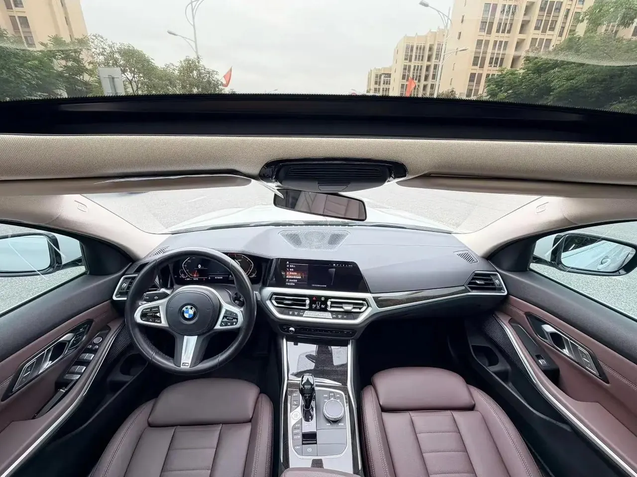 BMW 3 Series 2020 325Li M Sports Suit 5