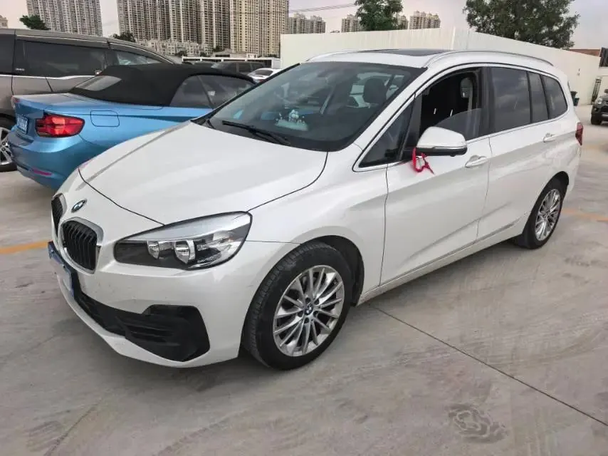 Open image lightbox: BMW 2 Series Multifunctional Station Wagon 2019 220i Leading Model