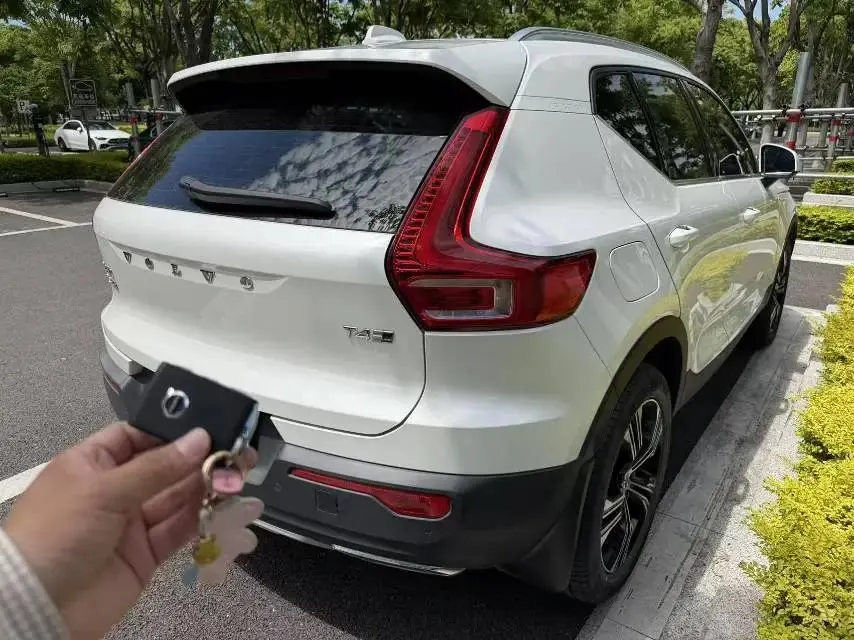 Volvo XC40 2020 T4 4-wheel drive Zhiyuan Deluxe Edition 3