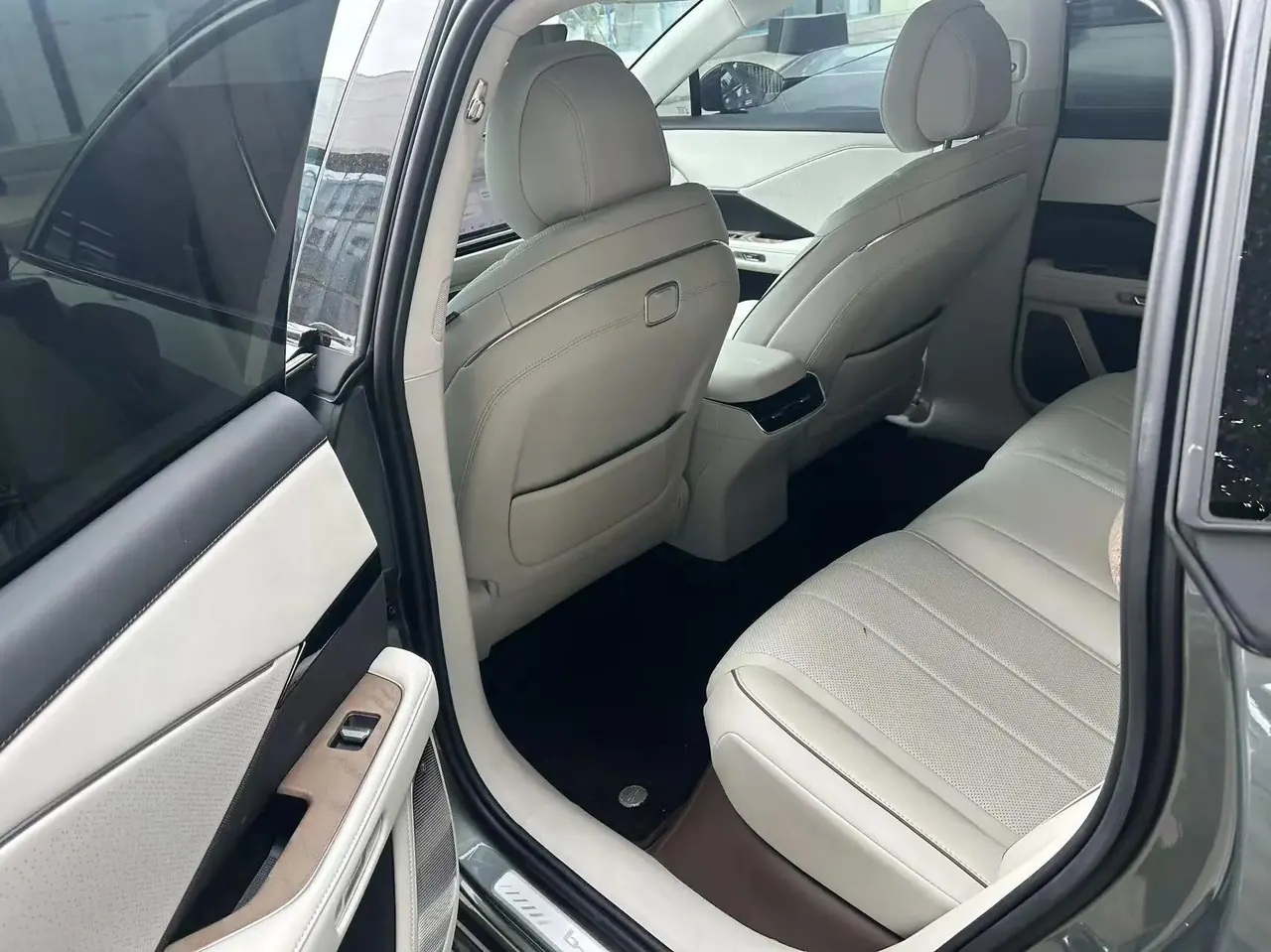Toyota 2026 Platinum Intelligence 7 600 Pro Automatic Gear 4