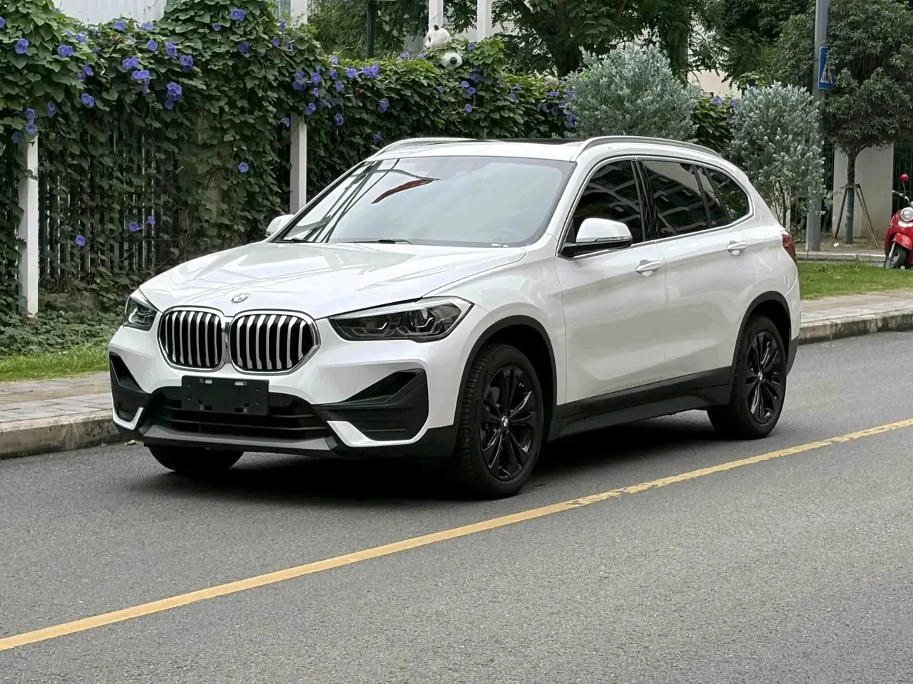 Open image lightbox: BMW X1 2020 sDrive20Li fashion